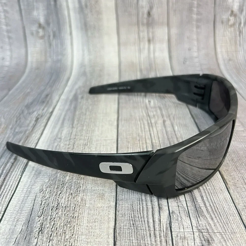 Oakley up sale